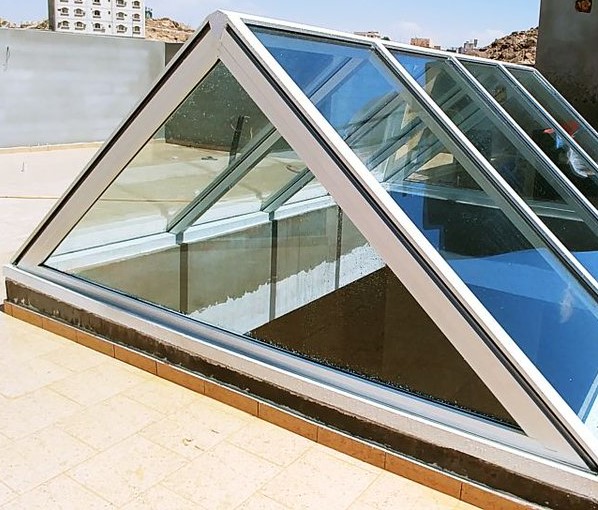 نوافذ بارزة سكاي لايت 2